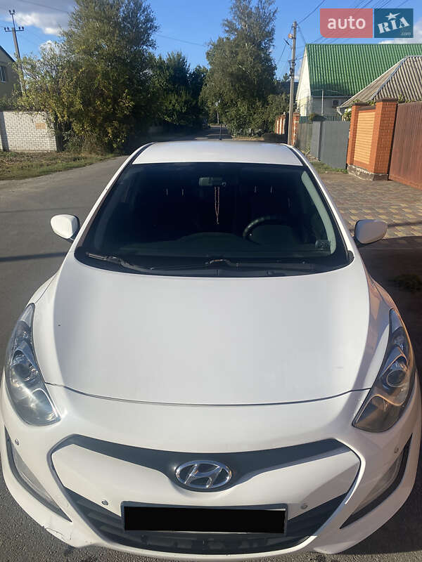 2013 hyundai i30