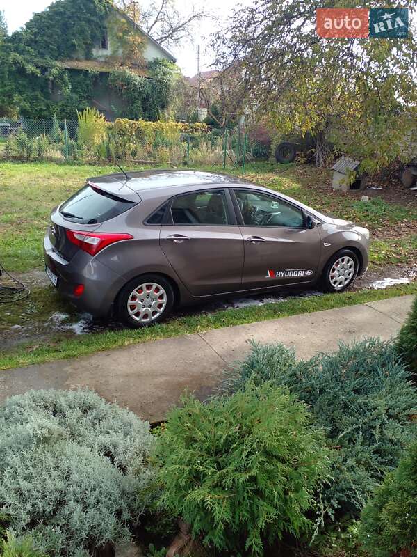 2013 hyundai i30