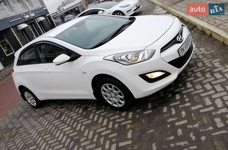 2013 hyundai i30