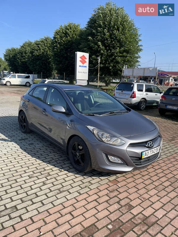 2013 hyundai i30