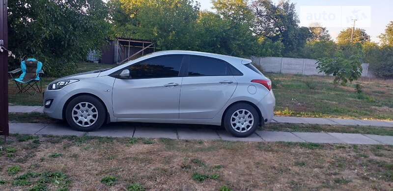 2013 hyundai i30