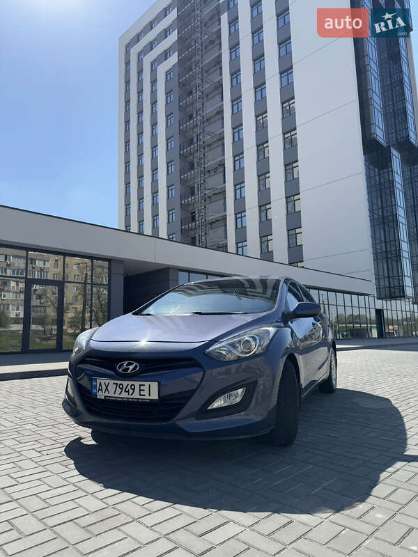 2014 hyundai i30