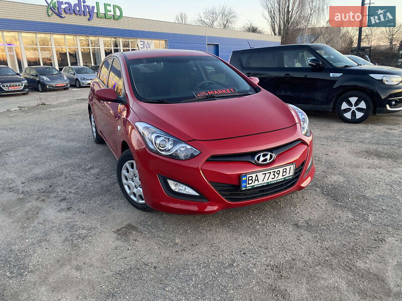 2012 hyundai i30