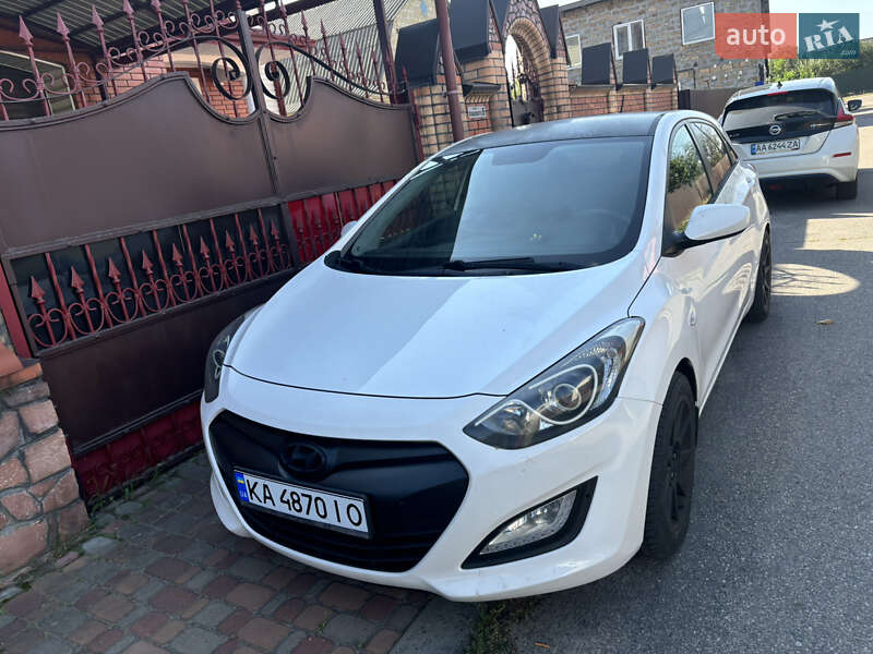 2012 hyundai i30