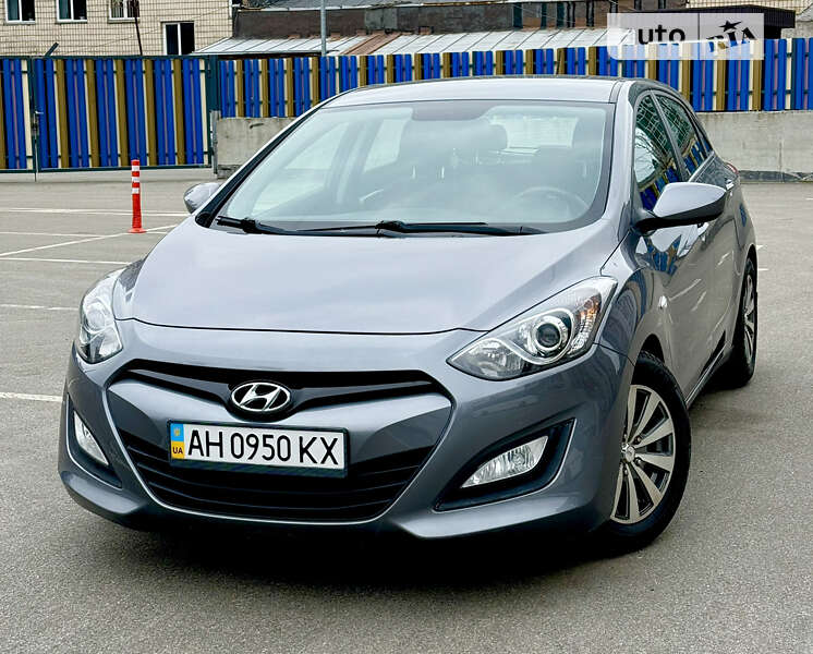 2012 hyundai i30