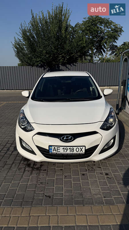 2012 hyundai i30