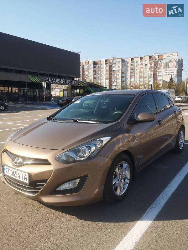 2012 hyundai i30