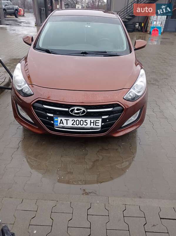 2012 hyundai i30