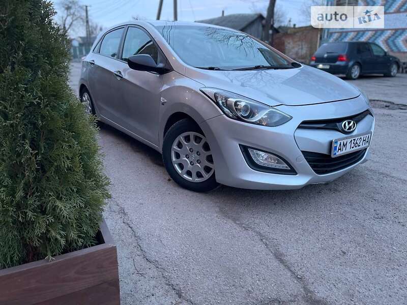 2012 hyundai i30