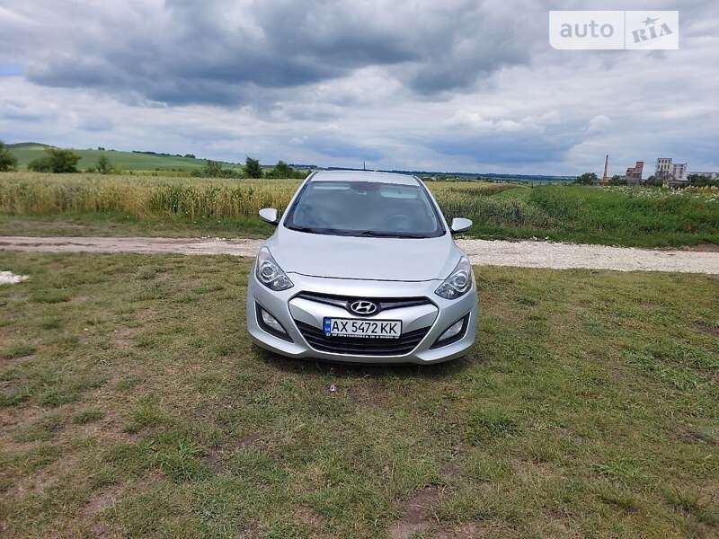 2013 hyundai i30
