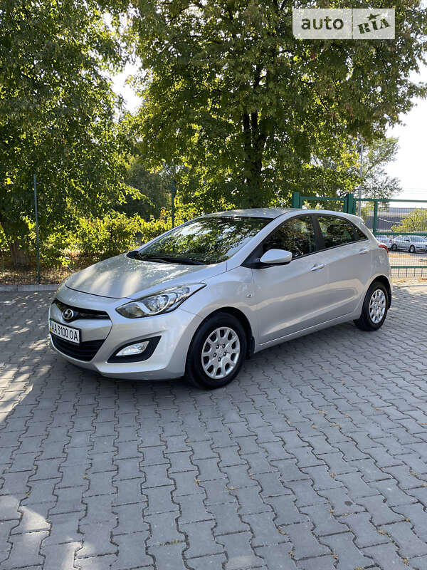2013 hyundai i30