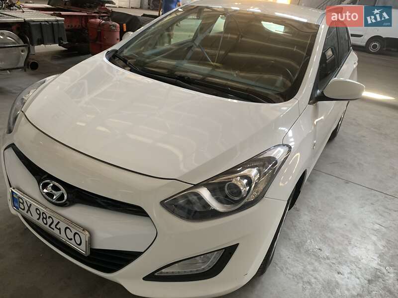 2014 hyundai i30