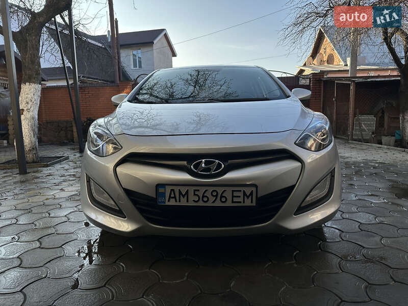 2014 hyundai i30