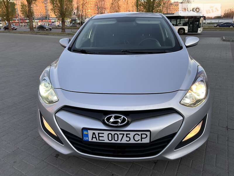 2014 hyundai i30