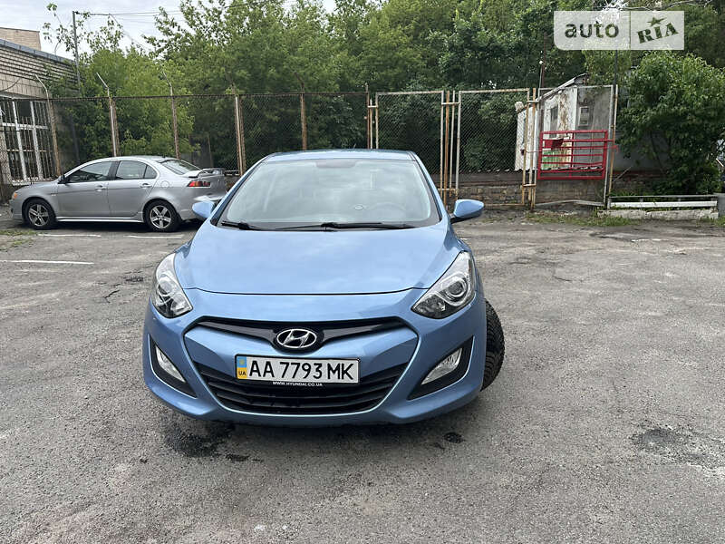 2013 hyundai i30