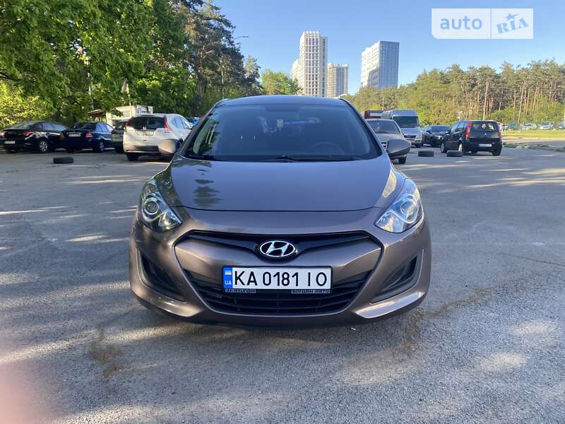 2014 hyundai i30