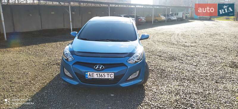 2012 hyundai i30