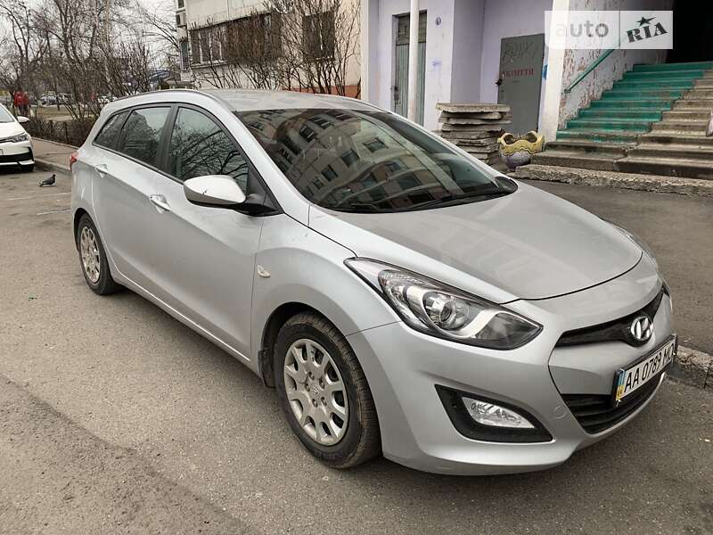 2013 hyundai i30