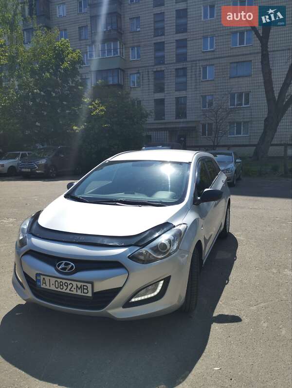 2012 hyundai i30