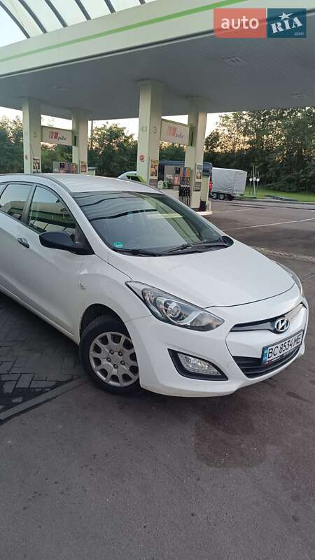 2013 hyundai i30