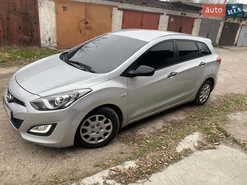 2013 hyundai i30