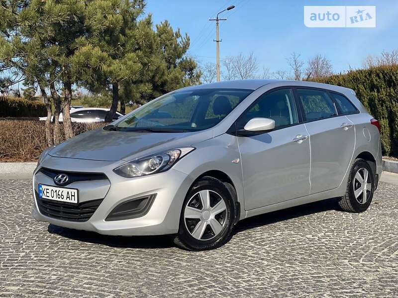 2014 hyundai i30