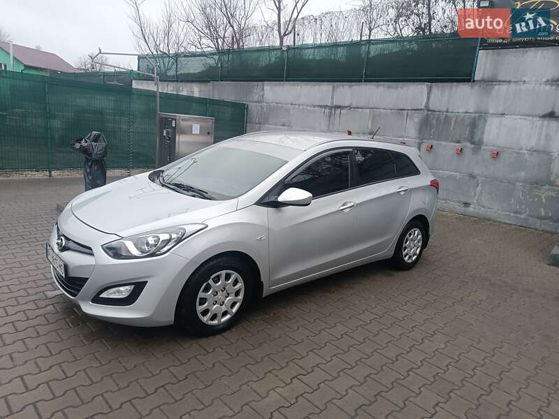 2013 hyundai i30