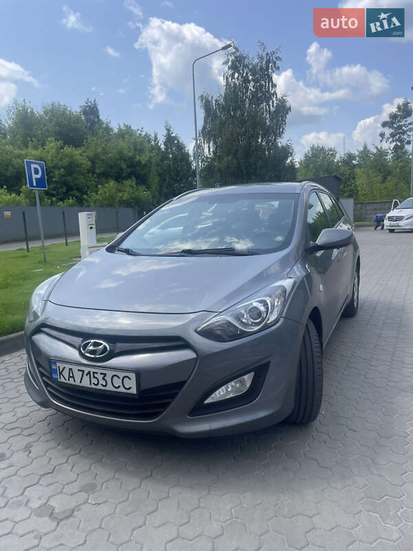 2013 hyundai i30
