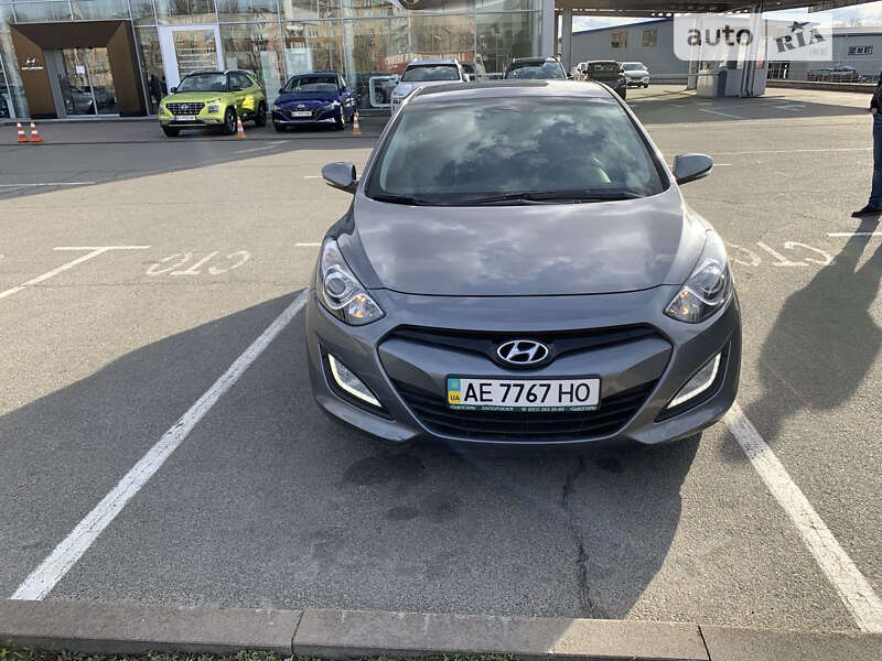 2012 hyundai i30