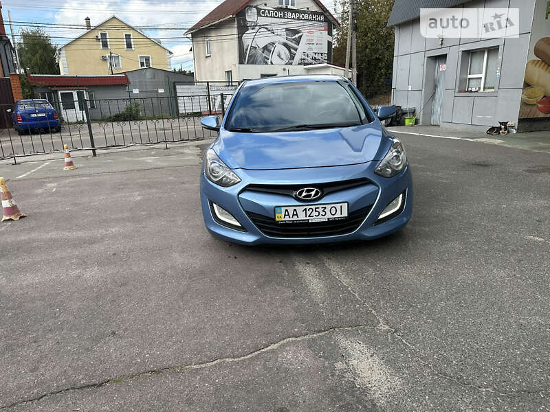 2013 hyundai i30