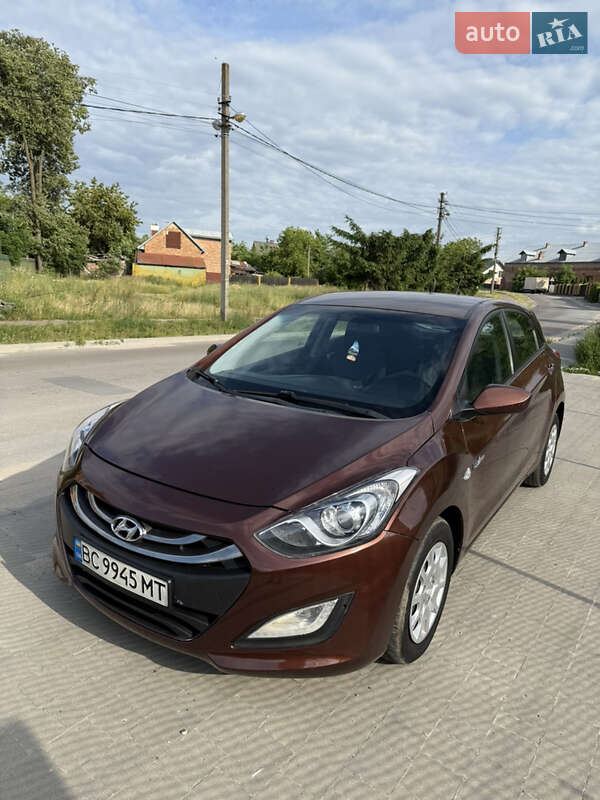 2012 hyundai i30