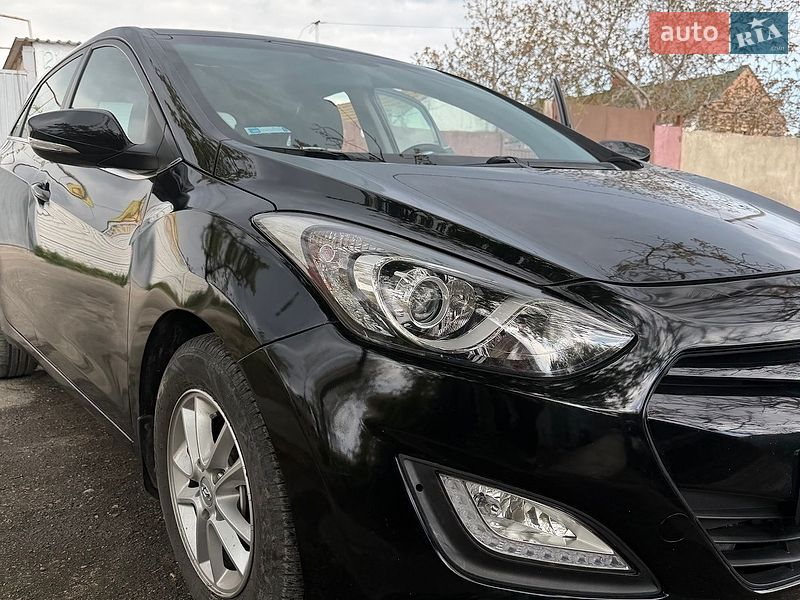 2012 hyundai i30