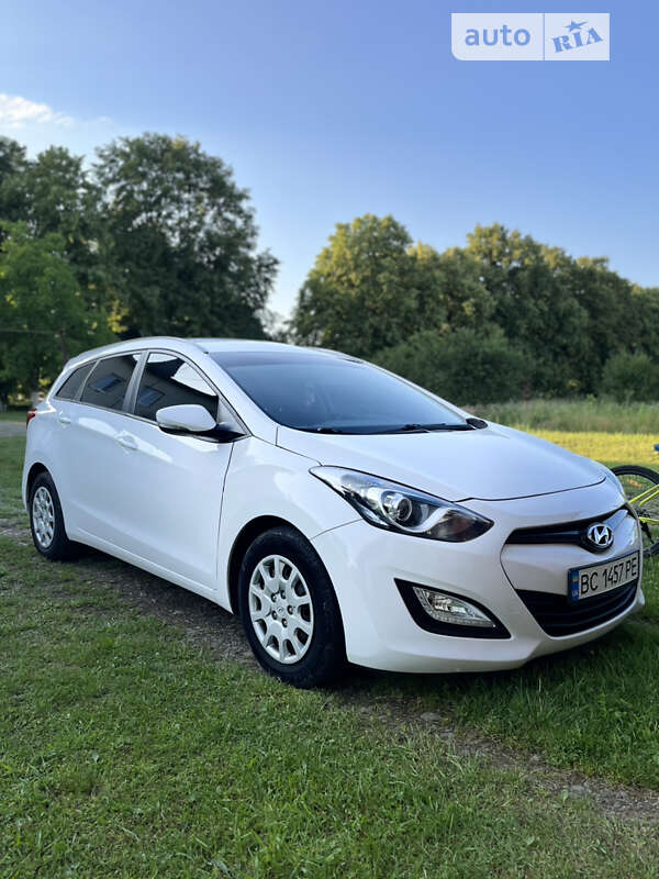 2013 hyundai i30
