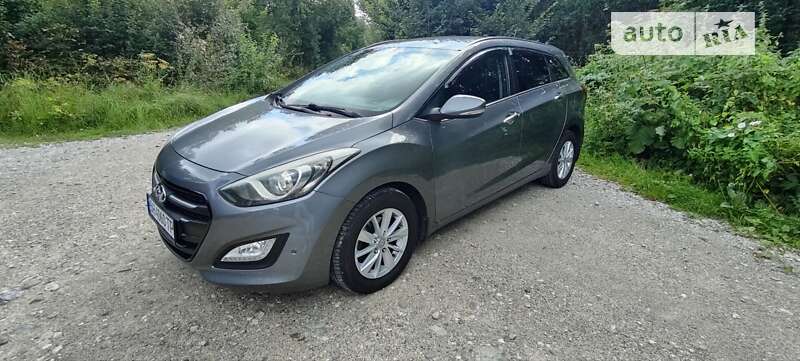 2012 hyundai i30