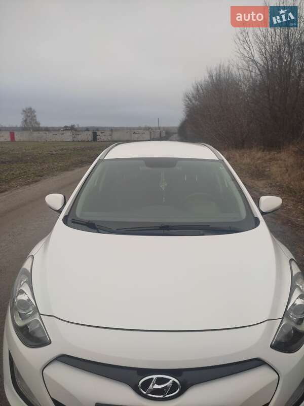 2013 hyundai i30
