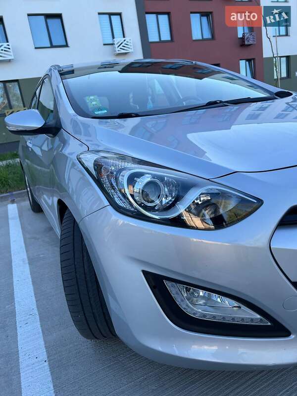 2014 hyundai i30