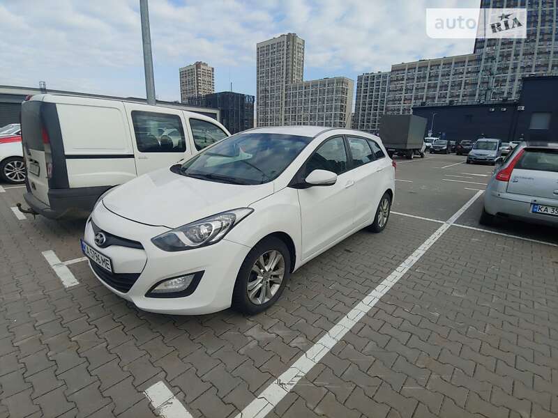 2012 hyundai i30