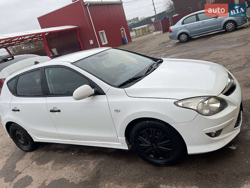 2010 hyundai i30