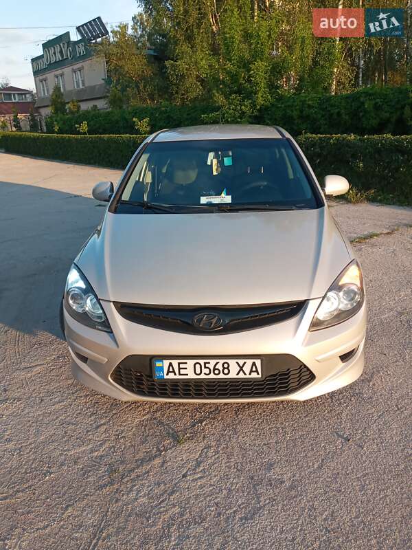 2010 hyundai i30