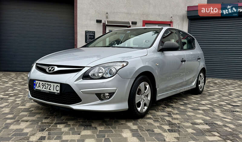 2011 hyundai i30