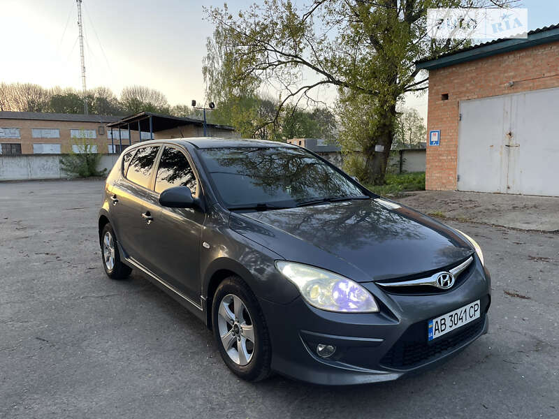 2010 hyundai i30