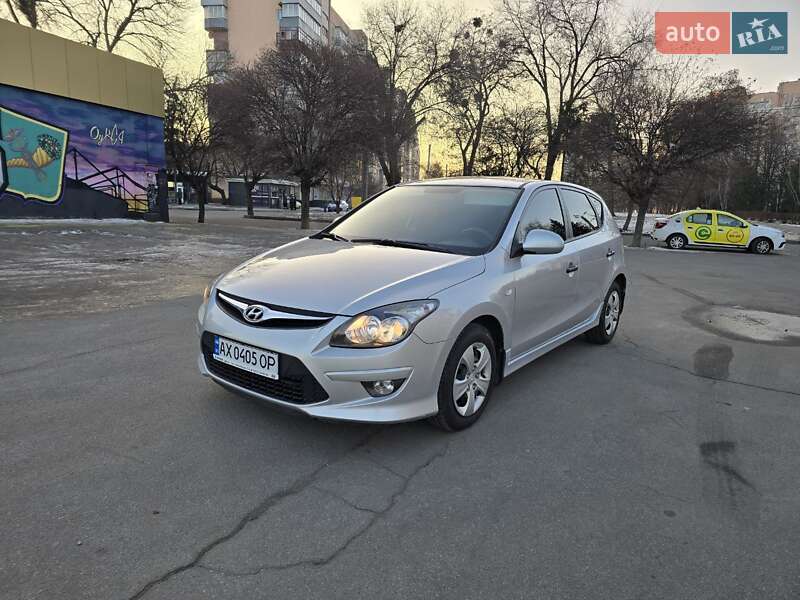 2010 hyundai i30