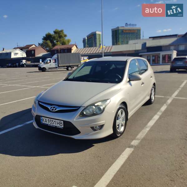 2010 hyundai i30