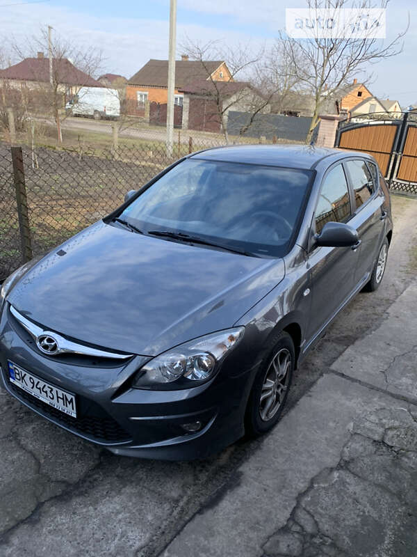 2010 hyundai i30