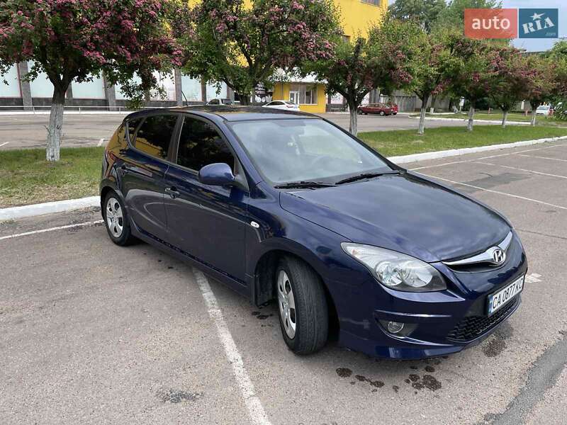 2011 hyundai i30