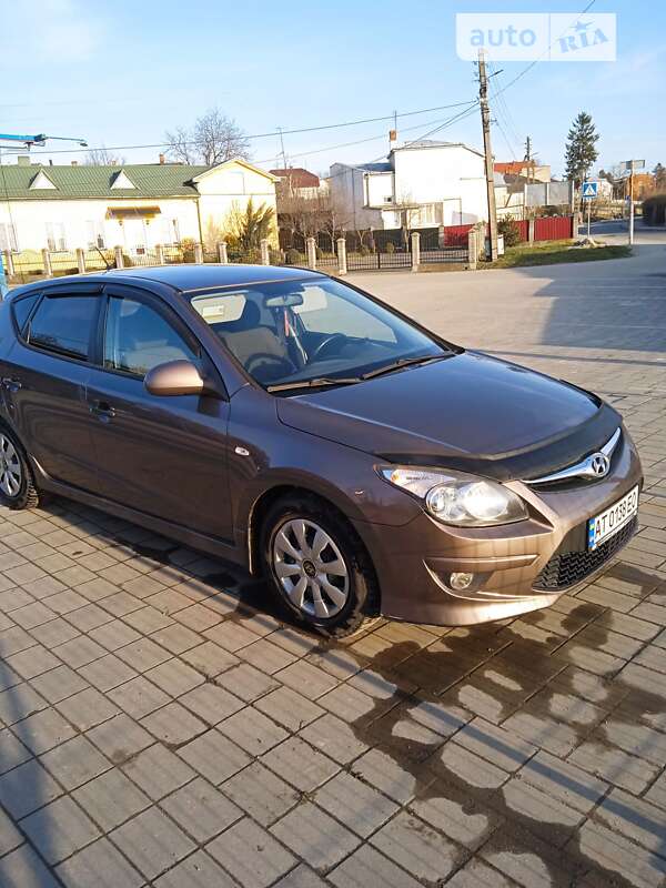 2011 hyundai i30