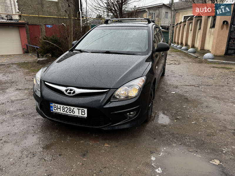 2011 hyundai i30
