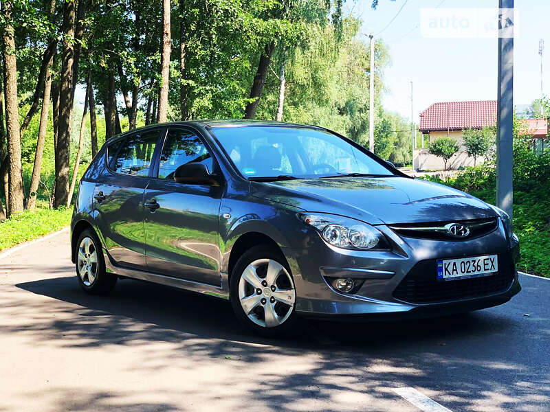 2011 hyundai i30