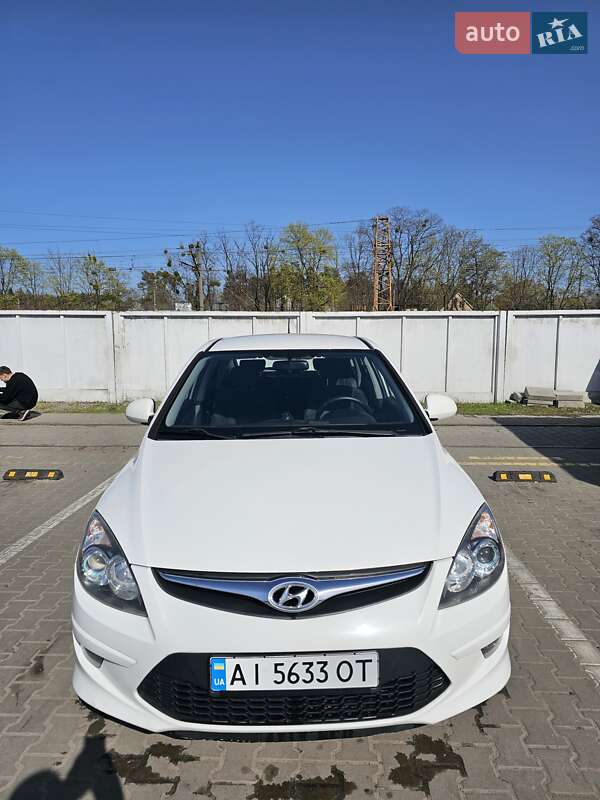 2011 hyundai i30