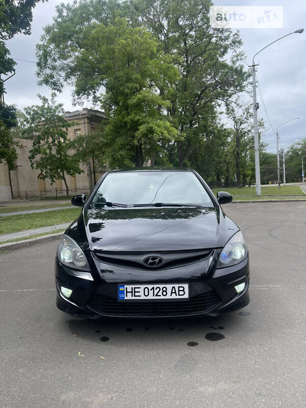 2011 hyundai i30